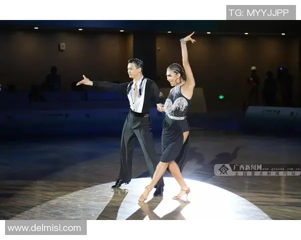 武汉街舞队荣登全国灵活性排行榜第九名展现青春活力与实力 武汉街舞队荣登全国灵活性排行榜第九名展现青春活力与实力